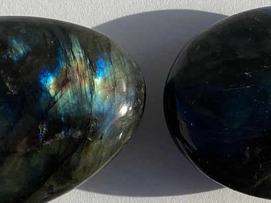 Palm Stone de Labradorita | SABIDURÍA - INTUICIÓN