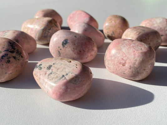 Rodado de Rodonita | COMPASIÓN - CLARIDAD